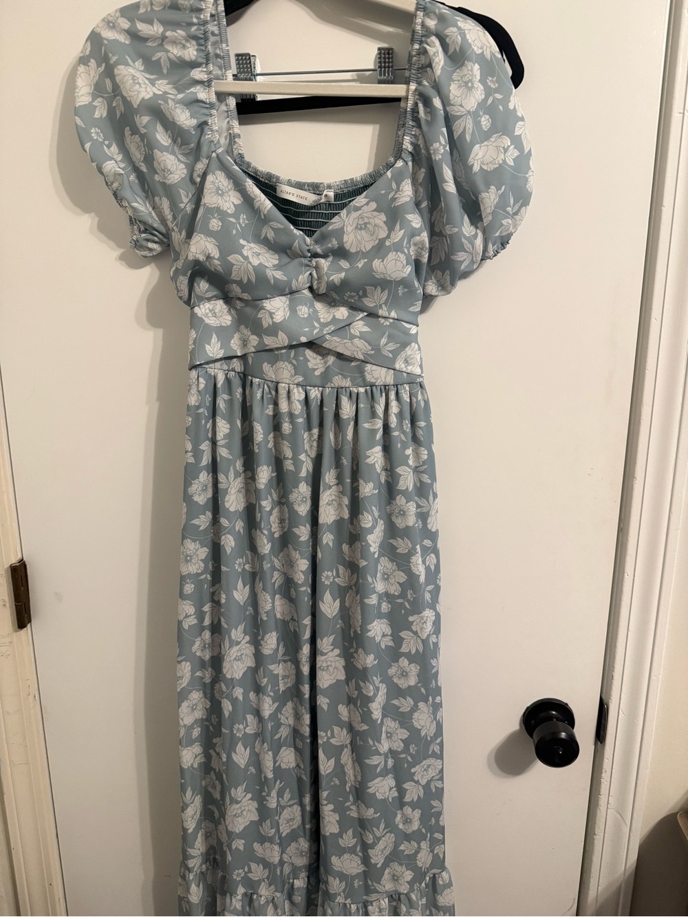 Altar'd State Blue Floral Puff-Sleeve Maxi Dress